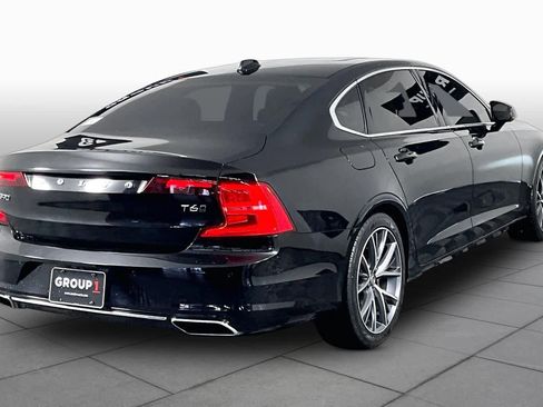 Used 2018 Volvo S90 T6 Momentum image 13