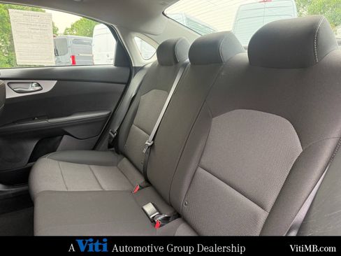 Used 2024 Kia Forte LXS w/ LXS Technology Package FWD image 21