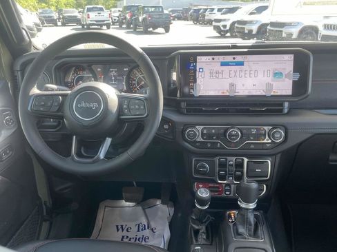 New 2026 Jeep Gladiator Rubicon w/ Steel Power Dome Hood Package AWD/4WD image 22