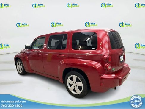Used 2010 Chevrolet HHR LS image 7