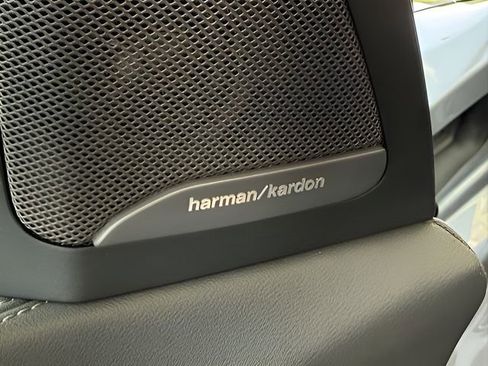 Used 2026 BMW X7 xDrive40i w/ M Sport Package image 19