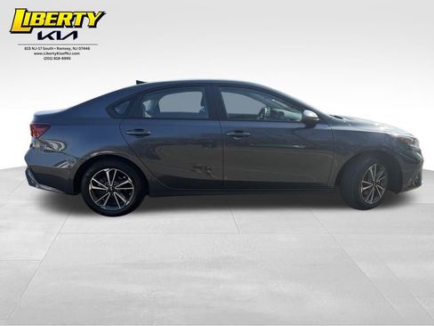 Used 2023 Kia Forte LXS image 8