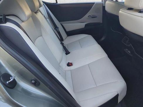 Used 2024 Lexus ES 350 w/ Premium Package image 21