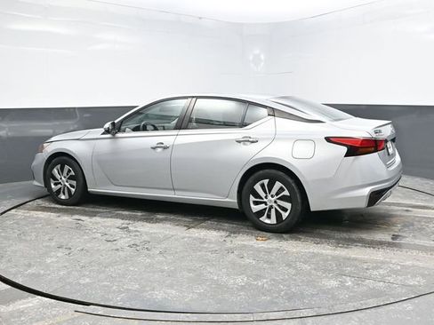 Used 2021 Nissan Altima 2.5 S image 4