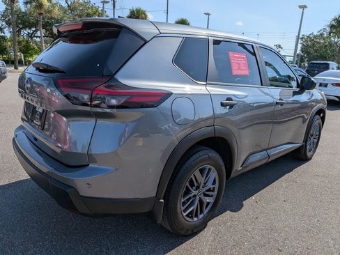 Certified 2024 Nissan Rogue S FWD image 4