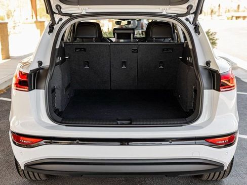 Certified 2025 Audi Q6 e-tron Premium Plus w/ Premium Plus image 21