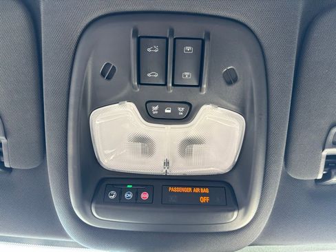 Used 2024 Chevrolet TrailBlazer RS w/ Convenience Package image 21