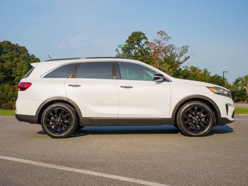 Used 2020 Kia Sorento S FWD image 8