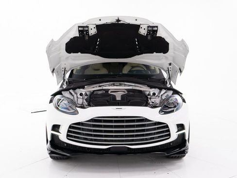 Used 2023 Aston Martin DBX 707 image 45