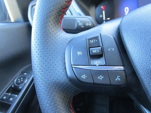 Used 2025 Ford Escape ST-Line FWD image 31