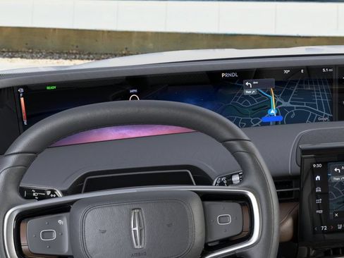 New 2026 Lincoln Nautilus Reserve AWD/4WD image 13