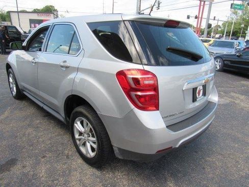 Used 2017 Chevrolet Equinox LS AWD/4WD image 3