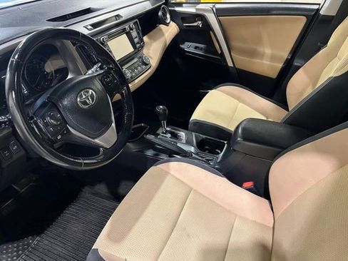 Used 2017 Toyota RAV4 XLE image 14