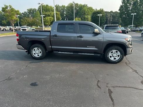 Used 2021 Toyota Tundra SR5 w/ SR5 Leather Package AWD/4WD image 2
