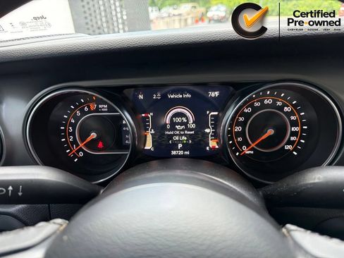 Certified 2023 Jeep Gladiator Sport AWD/4WD image 50
