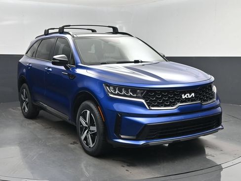 Used 2023 Kia Sorento S w/ Panoramic Sunroof Package FWD image 8