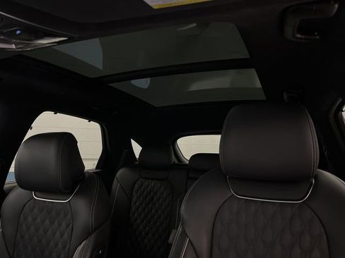 Used 2024 Genesis GV70 3.5T Sport w/ Sport Prestige Package image 7