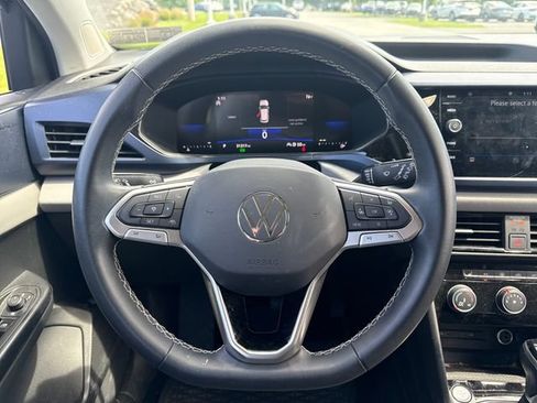 Used 2023 Volkswagen Taos SE w/ Black Wheel Package FWD image 18