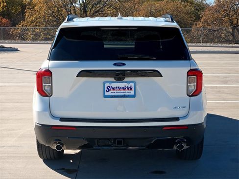 Used 2023 Ford Explorer ST-Line w/ Class IV Trailer Tow Package image 7