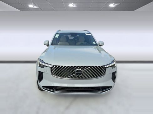 New 2026 Volvo XC90 B6 Plus w/ Protection Package Premier image 5