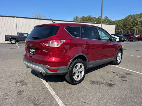 Used 2014 Ford Escape SE image 5