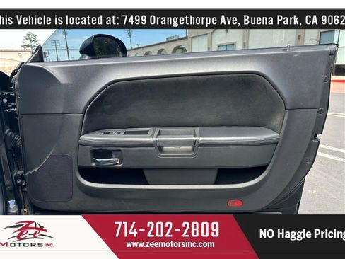 Used 2010 Dodge Challenger SRT8 w/ SRT Option Group II image 27