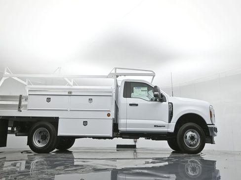 New 2024 Ford F350 XL w/ XL Chrome Package image 40