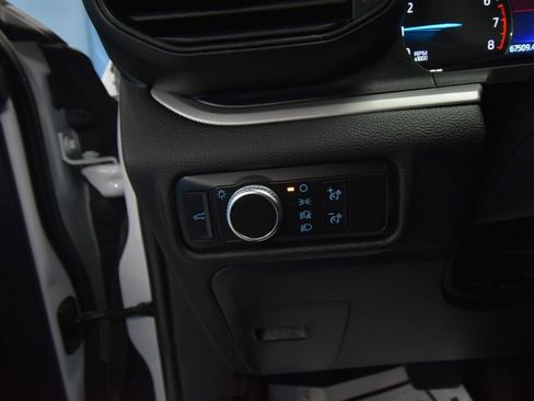 Used 2020 Ford Explorer XLT image 9