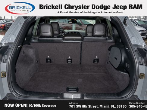 Used 2022 Jeep Cherokee Limited w/ Elite Package image 9