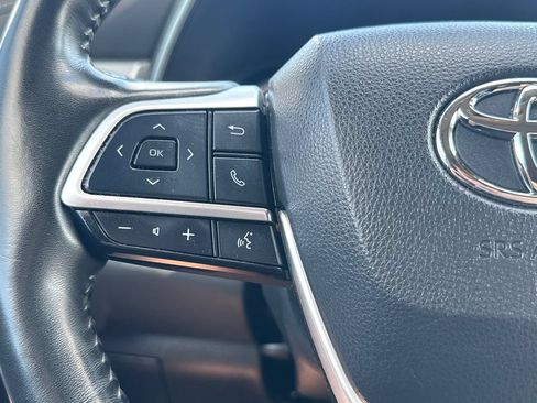 Used 2023 Toyota Highlander Platinum AWD/4WD image 20