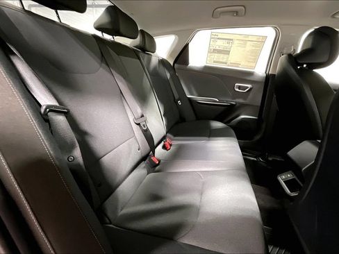 Used 2026 Kia K4 FWD image 9