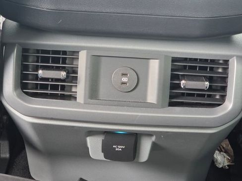 Used 2025 Ford F150 Lightning Flash AWD/4WD image 15