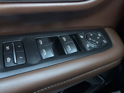 Certified 2021 Chevrolet Tahoe High Country w/ Premium Package image 40