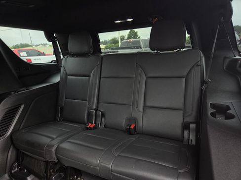 Used 2022 Chevrolet Tahoe Z71 w/ Z71 Off-Road Package AWD/4WD image 33