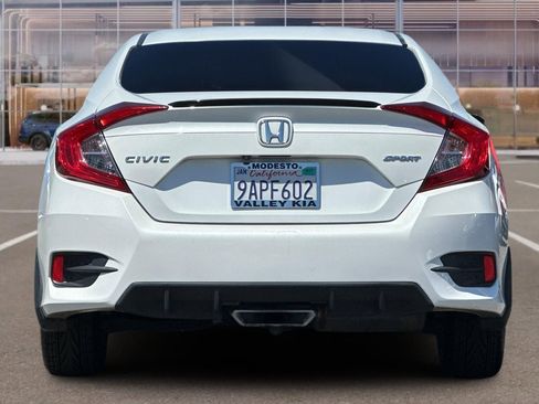 Used 2019 Honda Civic Sport image 5