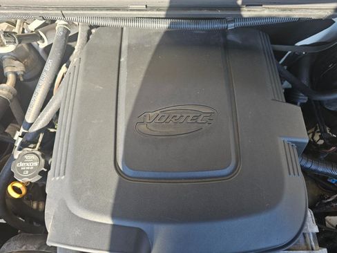 Used 2014 GMC Yukon XL Denali image 32