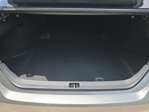 Used 2025 Toyota Camry SE w/ Convenience Package FWD image 33