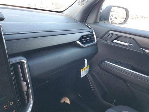 New 2026 GMC Acadia Elevation image 25