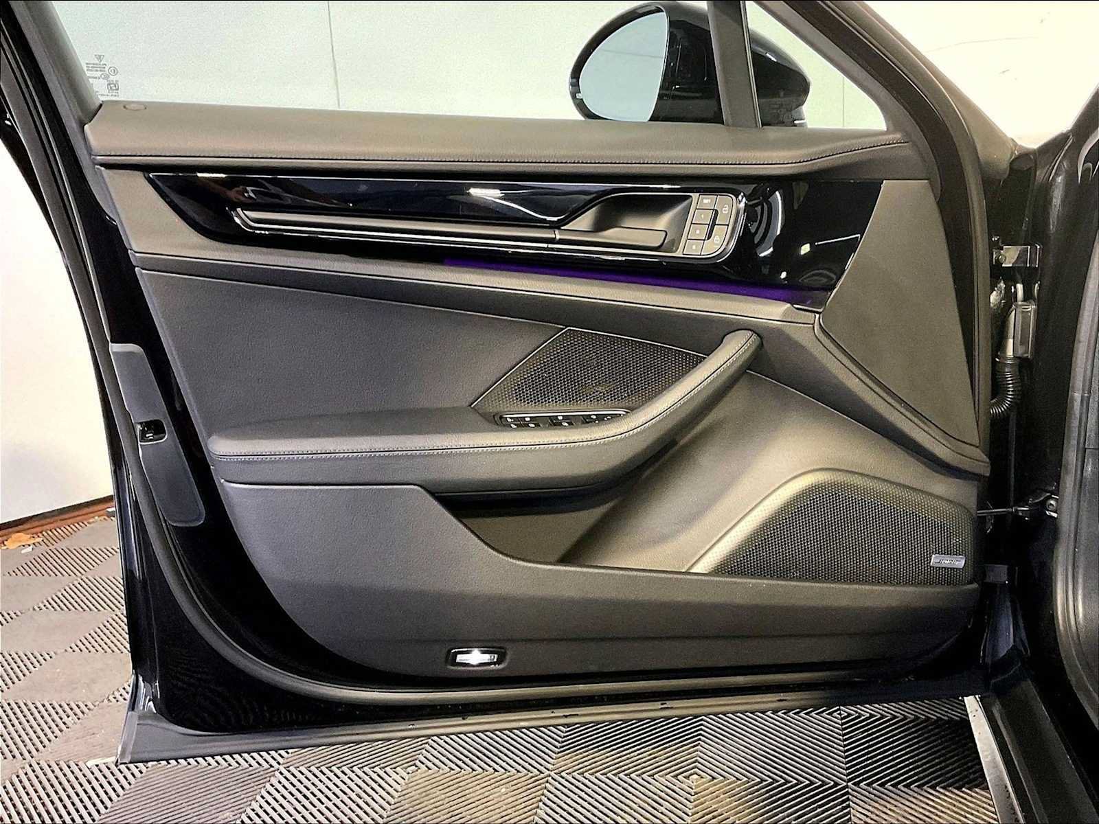 Certified 2026 Porsche Panamera 4 AWD/4WD image 25