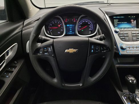 Used 2017 Chevrolet Equinox LS FWD image 22