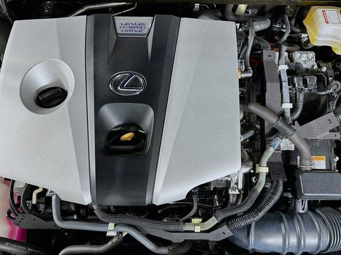 Used 2021 Lexus ES 300h w/ Luxury Package FWD image 13