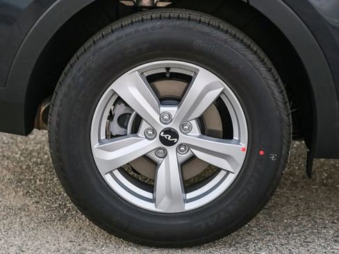 New 2026 Kia Sorento LX FWD image 11