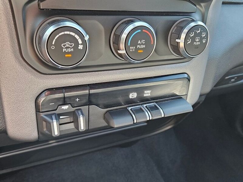 Used 2023 RAM 3500 Big Horn w/ Level 1 Equipment Group AWD/4WD image 26