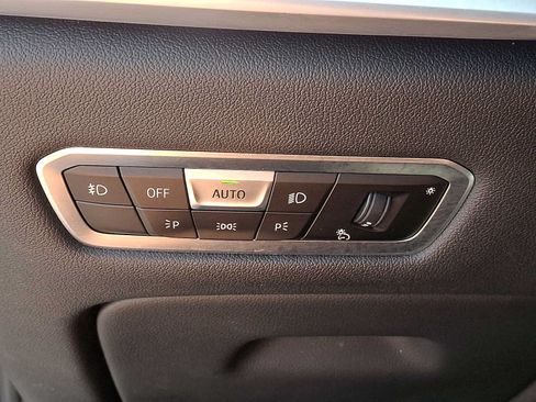 Used 2021 BMW X7 xDrive40i AWD/4WD image 27