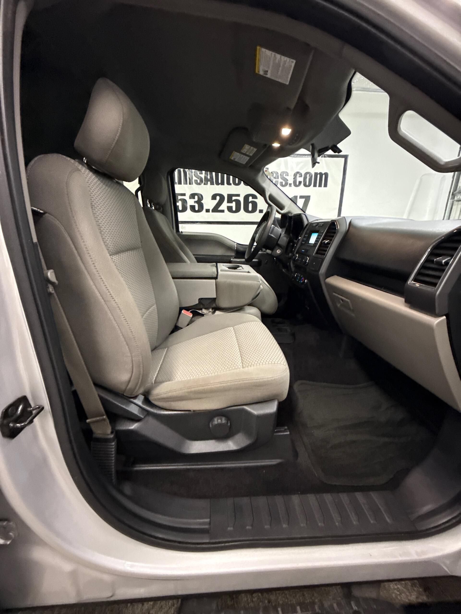 Used 2017 Ford F150 XLT AWD/4WD image 2