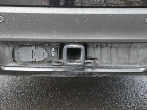 Certified 2025 Ford Explorer ST-Line w/ ST-Line Street Pack image 24