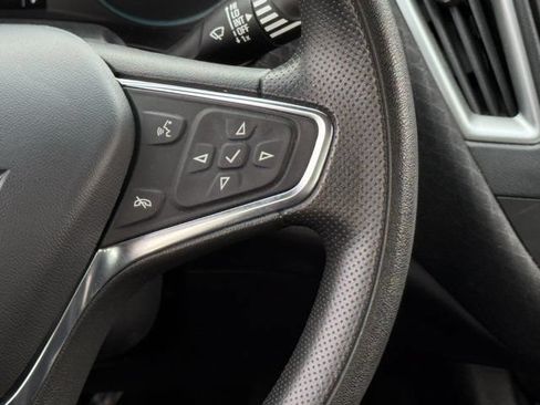Used 2023 Chevrolet Malibu LS FWD image 16