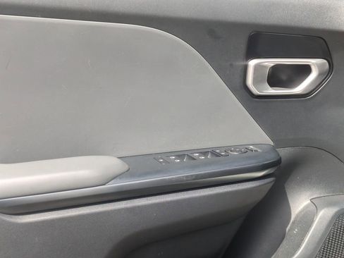 Used 2025 Kia K4 LXS image 11