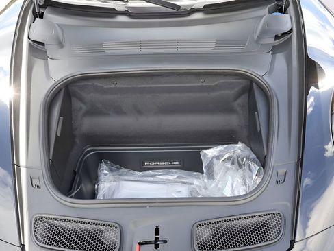 Certified 2026 Porsche 911 GT3 RWD image 17