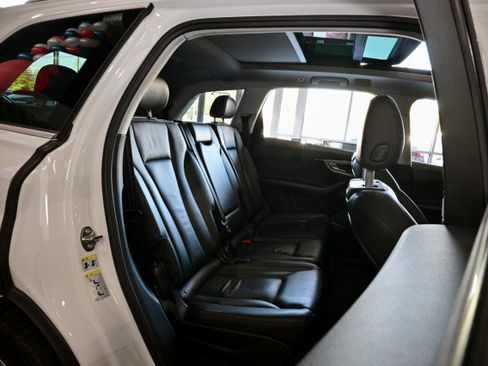 Used 2019 Audi Q7 2.0T Premium Plus w/ Premium Plus Package image 26